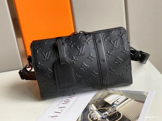 WIS KEEPALL CITY VUITTON LOUIS 0313